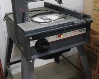 183 - Craftsman 12" Band Saw - 34" x 36" x 58" You are buying a used as-is electric/electronic item. We do not guarantee all components are present, and if it is not expressly stated, it is untested.
