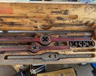 Vintage greenwood tap and die screw set