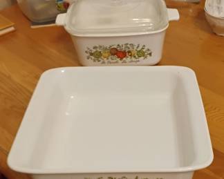Vintage corning 7x5 with lid , 8x8 spice of life