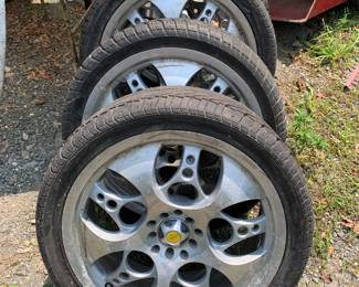 Pirelli tires on Focal rims: price reduced since last sale. Size: P225/40 ZR 18