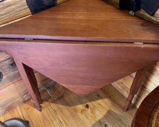 Solid wood drop leaf corner table