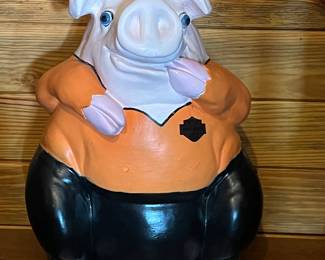 Large chalk pig bank