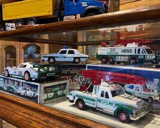 Display Hess toys in box