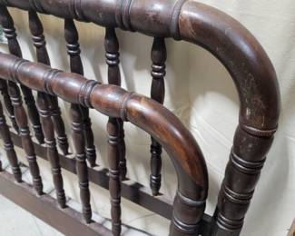 Jenny Lind full size bed