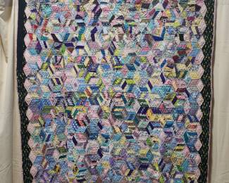 Vintage hand sewn quilt