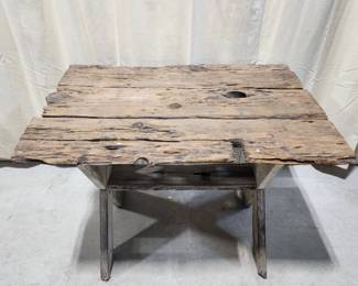 Primitive table