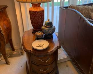 side table/ lamp/ cloisonné ginger jars 