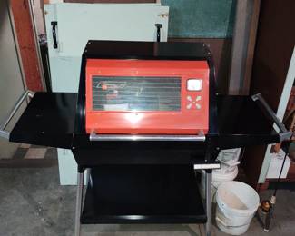 Mint vintage MCM barbeque 