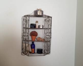Wire wall shelf