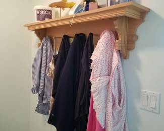 Wall shelf/peg rack