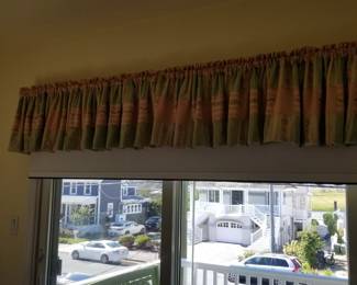 Window valances