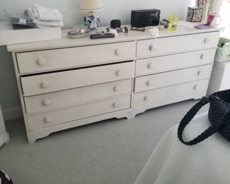 Sturdy painted wood 8-drawer dresser