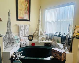 "Paris" decor!