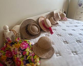Ladies straw hats