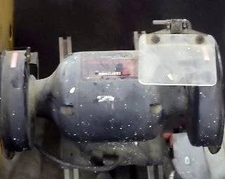 Dual 6" Wheels Bench Grinder