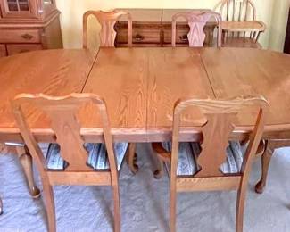 Dining Room Table With Leaves And Cover And Six Chairs