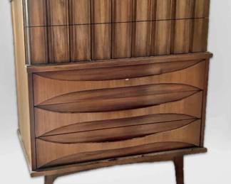 007 Vintage MCM United Furniture Tall Boy Dresser