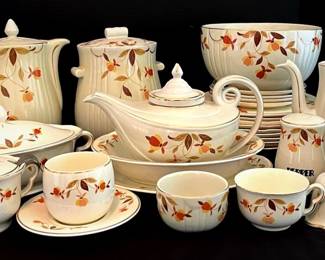  005 Vintage Halls Superior Quality Kitchenware Autumn Leaf Pattern With Uranium Glaze