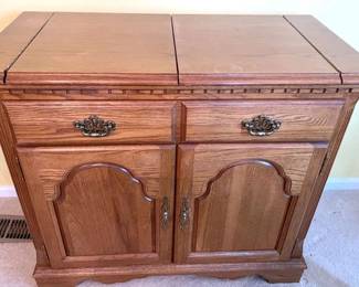 Broyhill Dining Server Buffet 