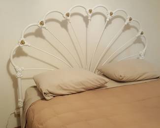 French Elliott White Iron Brass Full Sunburst Queen Bed Frame 