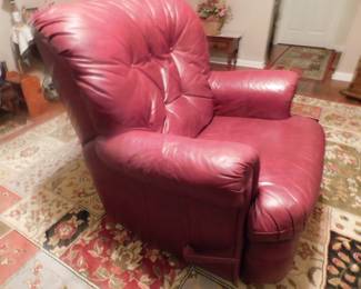 Better lighting on the red recliner.  Side view