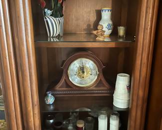 Howard Miller mantle clock