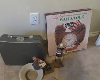 Wall clock and typewriter