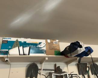 Xmas tree, lawn chairs