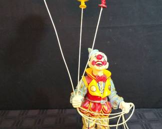  032 Ron Lee Clown Figurine Rudy Holding Balloons 