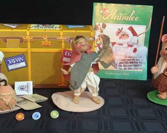  039 Set 3 of Annalee Collectible Dolls