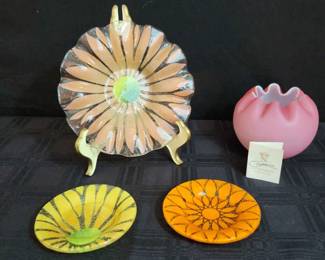 Signed Sydenstricker 6.5 fused art glass