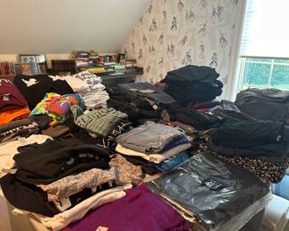 Did we say Tons of Nice Clothes??