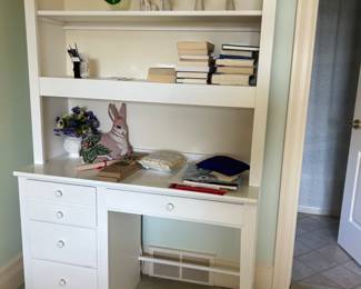 Lovely Desk/Bookshelf