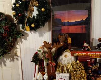 Items Located In The Lower Level Christmas ~ Holiday ~ Billiards Room