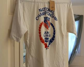 Items Located In The Hallway Bathroom