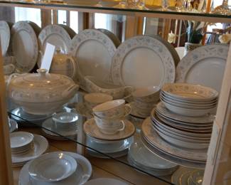 Items Located In The Dining Room