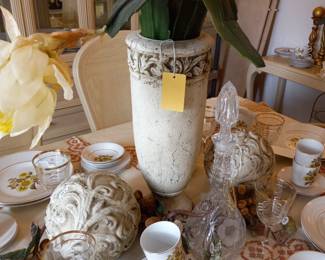 Items Located In The Dining RoomItems Located In The Dining Room