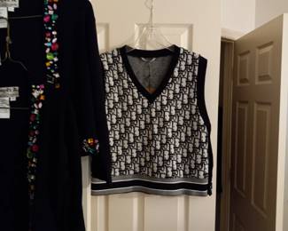 Items Located In The 1st Bedroom ( MASTER)