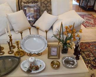 Items Located In The Family Room