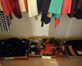 Items Located In The 1st Bedroom ( MASTER)