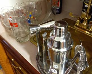 Items Located In The Bar Area