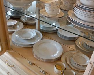 Items Located In The Dining Room