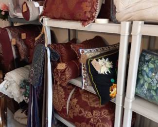 Items Located In The 2nd Bedroom