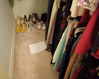 Items Located In The 5th Bedroom