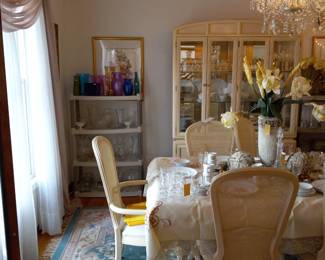 Items Located In The Dining Room