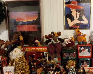 Items Located In The Lower Level Christmas ~ Holiday ~ Billiards Room