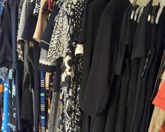 Items Located In The 1st Bedroom ( MASTER)