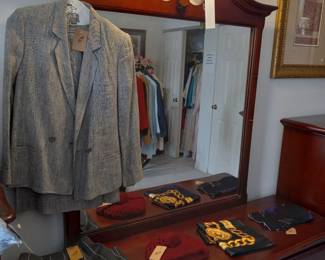 Items Located In The 2nd Bedroom