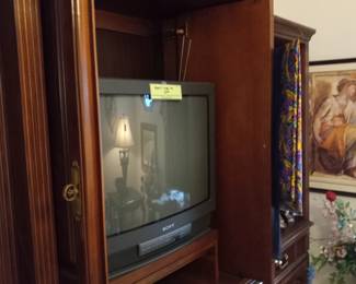 Items Located In the 4th Bedroom