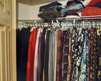 Items Located In The 1st Bedroom ( MASTER)